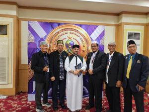 Foto Ustadz Abdullah Aziz Truyana Nomor 4 dari sebelah kiri